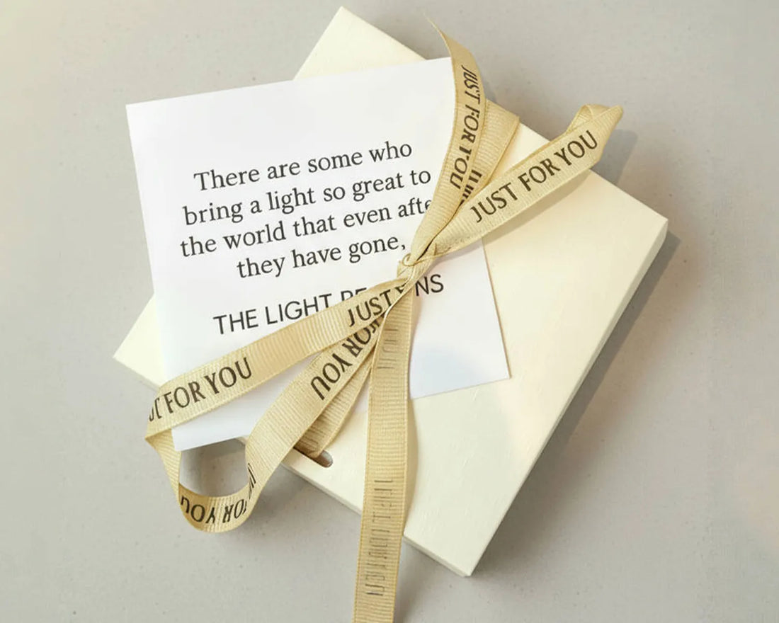 The Ultimate Gift Guide | Best Custom Photo Projection Jewelry for Her